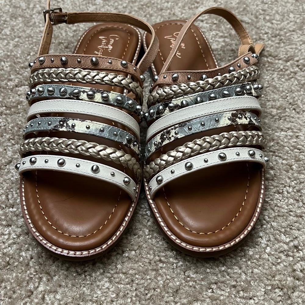 Women ankle strap sandal crown vintage